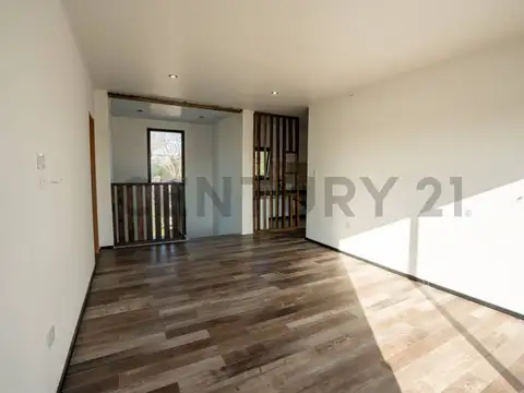 Casa en Venta de tres dormitorios en City Bell