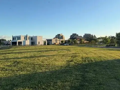 Av De Los Lagos 7000