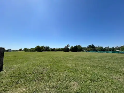 Terreno en Venta en Medal Country club, USD 35.000