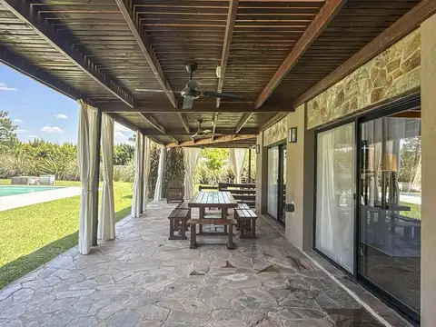 Casa en Venta en Chacras Del Molino, USD 195.000