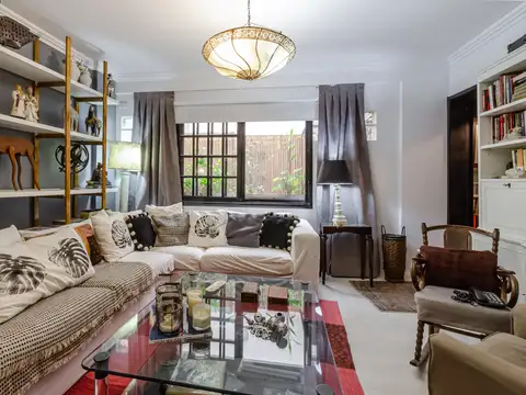Paraguay 2615 , Piso pb