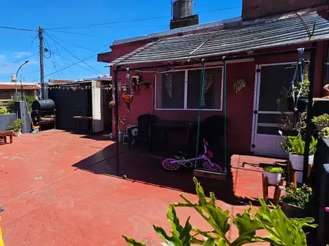 Casa en venta en El Palomar  R FALCON ESQ BULNES