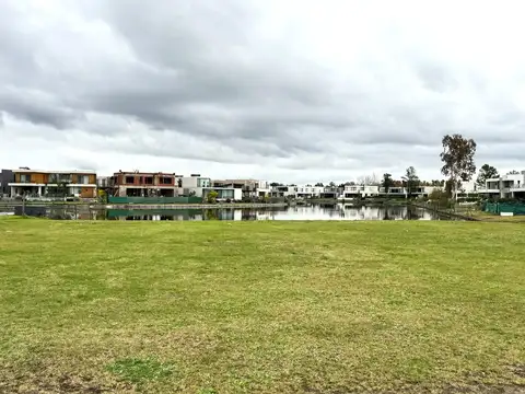 Terreno en Venta en Laguna Grande, USD 130.000