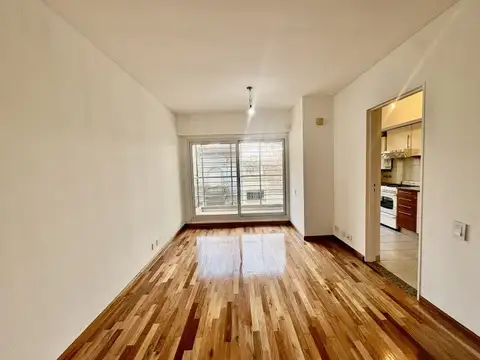 Colon 2125 , Piso 2