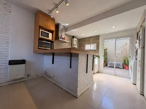 Depto Tipo Casa en Venta 25 años