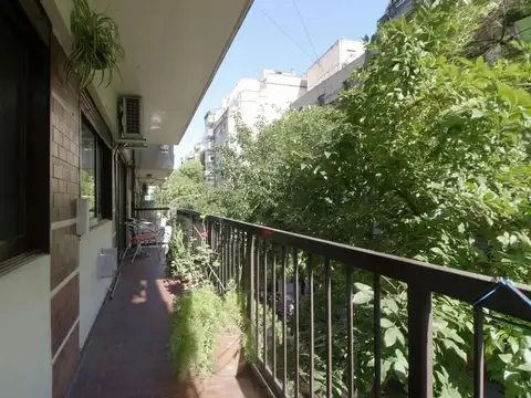 VENTA DE CUATRO AMB EN RECOLETA EXC DISTRIB BALCON FRENTE!