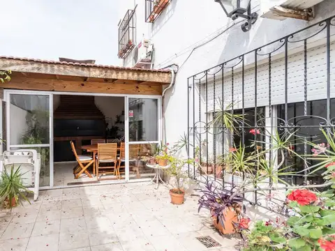 Depto Tipo Casa en Venta 41 años