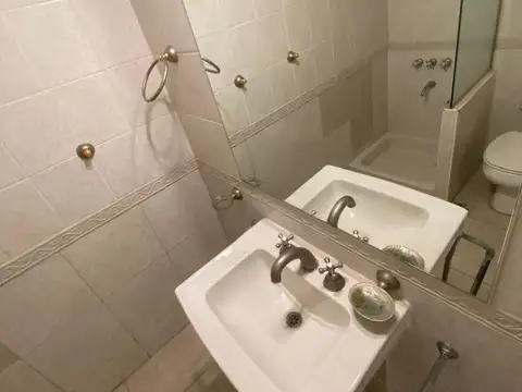 Departamento en Alquiler con 1 cocheras