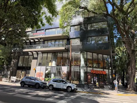 Oficina premium a estrenar – 115 m², piso 8 – Esquina Pedro Goyena y Hortiguera
