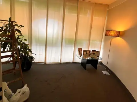 Cuidad de la Paz 2506 , Piso 1