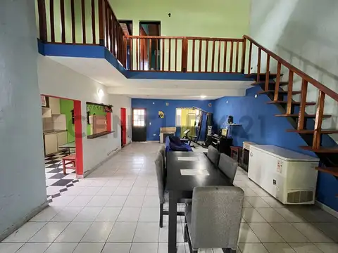CASA EN VENTA 4 AMBIENTES GARIN
