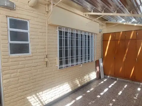 Depto Tipo Casa 2 ambientes con 1 baño