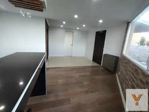 Depto Tipo Casa en Alquiler de 1 dormitorio