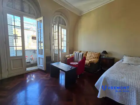 Sarmiento al 1300 | Tribunales | Departamento 3 ambientes con dependencia, de estilo. | Venta
