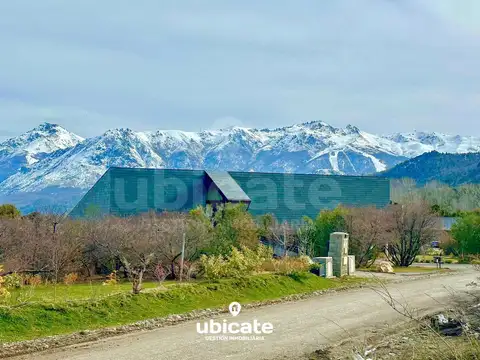 Terreno con vistas con proyecto aprobado en Arelauquen Bariloche