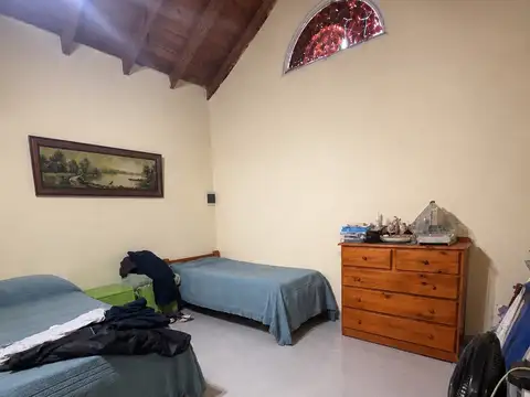 Casa en venta c/ cochera en Pueblo General Belgrano