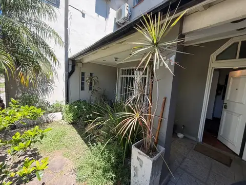 Casa - Venta - Argentina, Quilmes - AZCUENAGA 1700