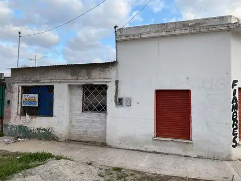 Casa 2 ambientes con 2 baños