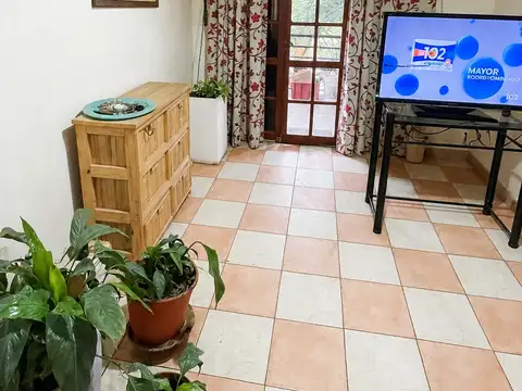 Casa 7 ambientes con 4 baños