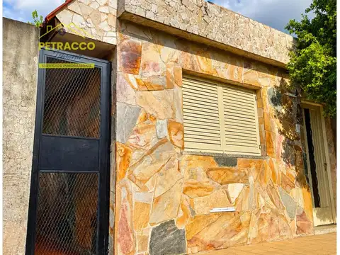 Casa el frente de 3 dormitorios en venta
