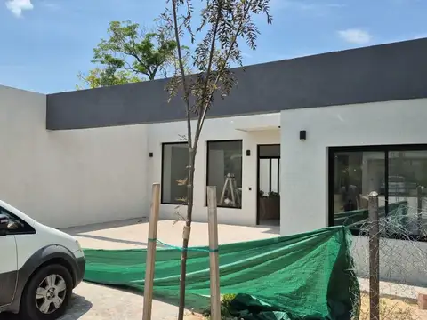 venta casa 5 ambientes san Matias área 4 interno