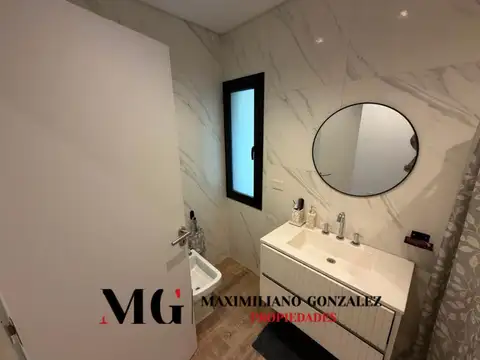 Departamento en Alquiler con 1 cocheras