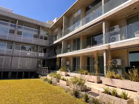 Departamento premium de 3 dormitorios con cochera en Funes