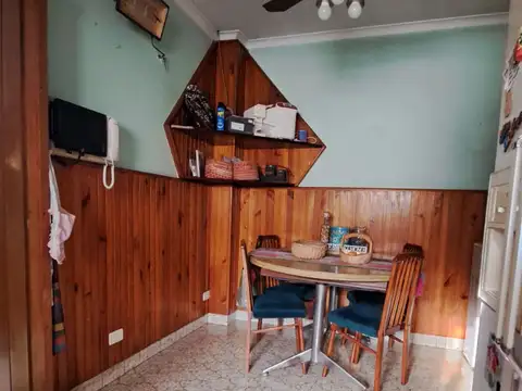 Eduardo Madero 1200