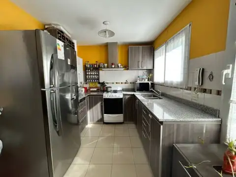 3 AMBIENTES EN DUPLEX COCHERA HAEDO