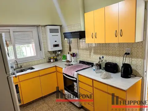 Casa familiar 2d + Galpón 220m2 c/ofic