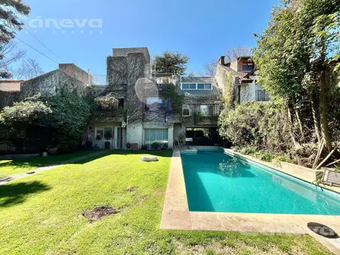 Espectacular casa en Martinez con jardin y pileta