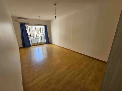 Alquiler Dpto 1 ambiente y medio con balcón 