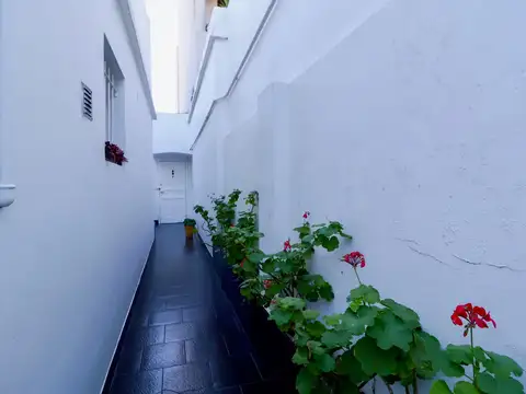 Depto Tipo Casa 4 ambientes con 2 baños