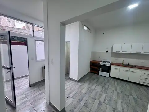 Depto Tipo Casa 2 ambientes con 1 baño