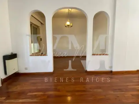 Depto Tipo Casa en Venta de 5 ambientes