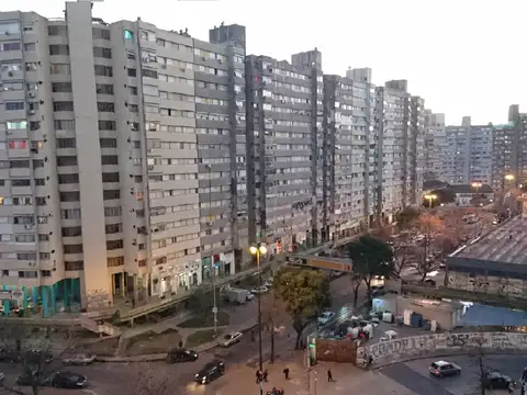 DEPARTAMENTO 4 AMBIENTES B° GRAL SAVIO