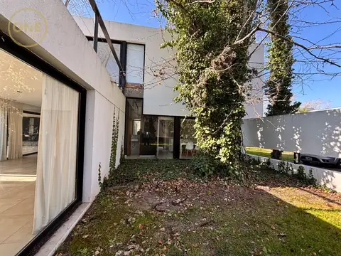 Casa en Alquiler de 3 dormitorios