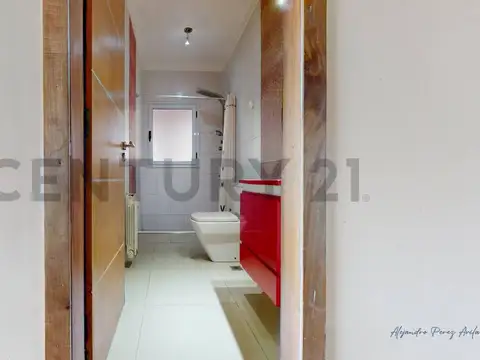 Casa en Venta con 4 cocheras