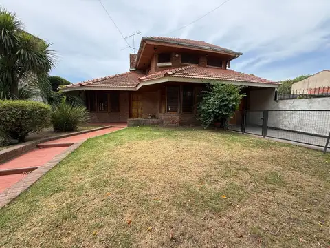 Casa en Jose Marmol en venta