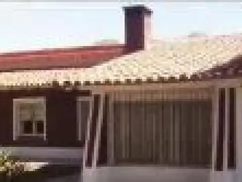 Quinta en venta - 3 Dormitorios 2 Baños - Cañuelas