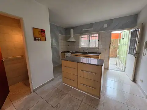 VENTA DUPLEX 3 AMB. V. BOSCH  PATIO APTO CREDITO