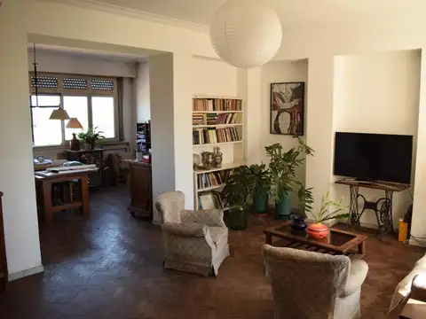 Departamento en Venta de 6 ambientes