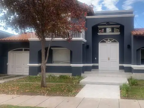 VENTA CASA EN PALMARES PRESIDENTE, GODOY CRUZ, MZA