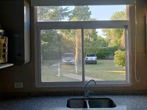 Casa en Venta en Los Pioneros, USD 85.000