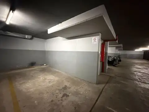 VENTA COCHERA FIJA  CUBIERTA VILLA DEVOTO
