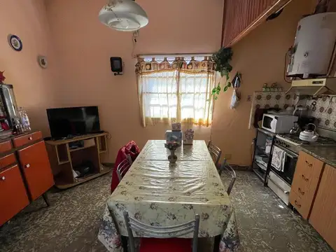 Depto Tipo Casa 2 ambientes con 1 baño