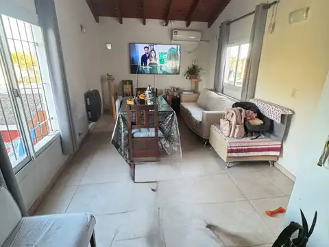 Depto Tipo Casa en Alquiler en Parque Don Bosco, $ 850.000