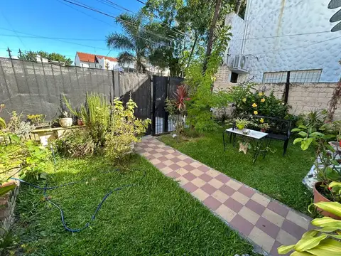Depto Tipo Casa en Venta de 2 ambientes