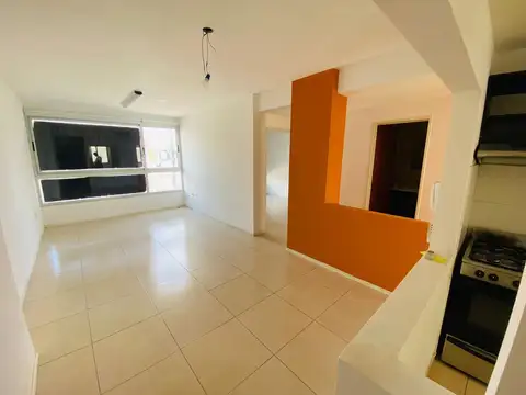 13 e/ 33 y 34 n 76 Piso 1 dpto A