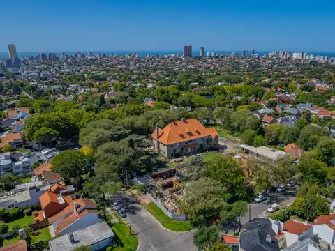 Terreno en Venta 20  mts Fondo